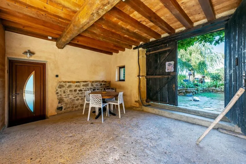 Holiday home Les Sarments Du Beaujolais, Calme Proche Lyon Villa Sarcey
