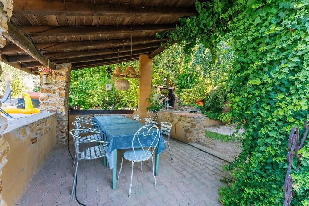 Holiday home Les Sarments Du Beaujolais, Calme Proche Lyon Villa Sarcey